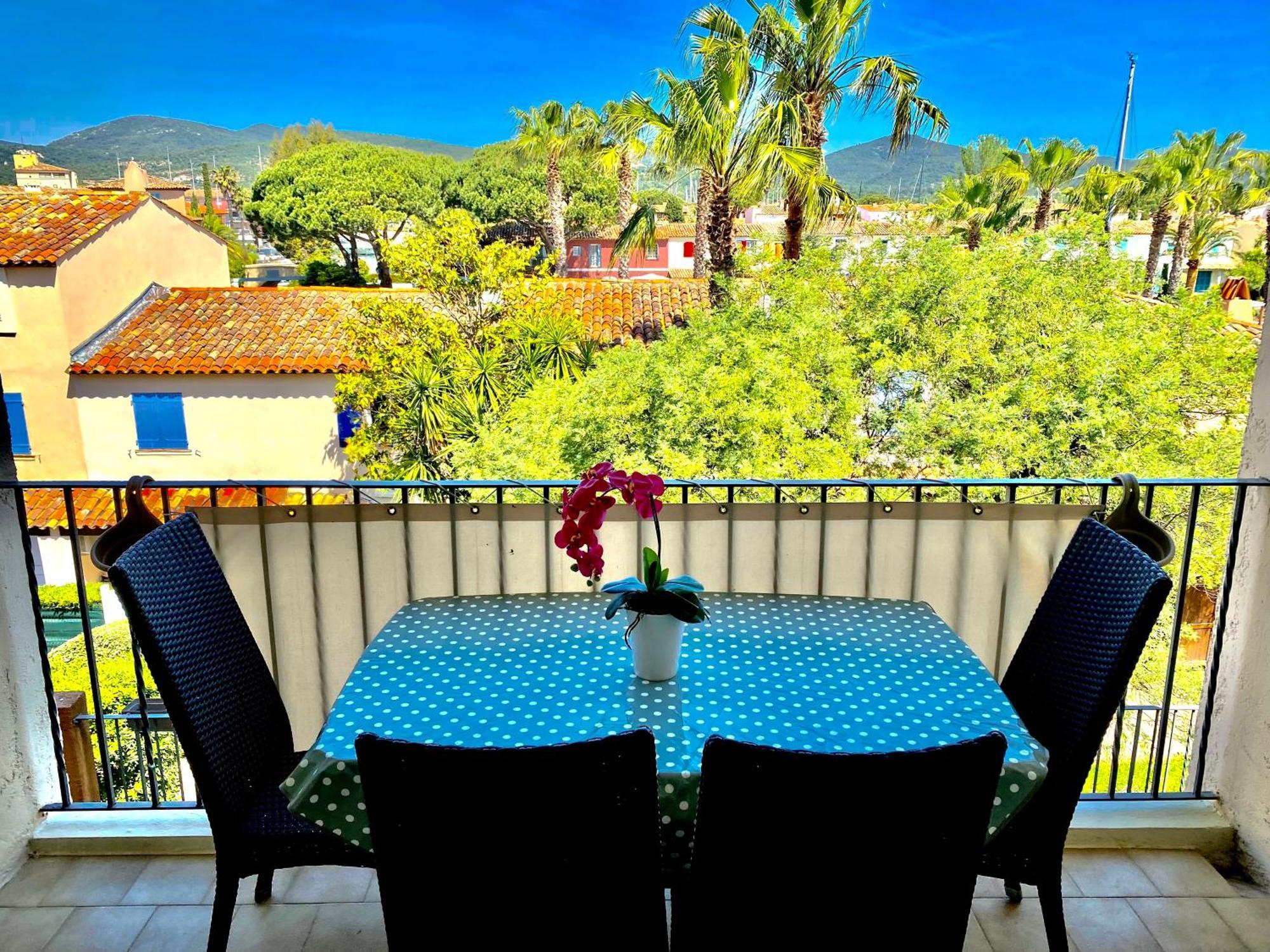 2 Bedrooms, 15 Min Walk To Beach, Ac, Pool & Fiber Internet In A Quiet, Private Gated Domain 5Kms To St Tropez Cogolin Esterno foto