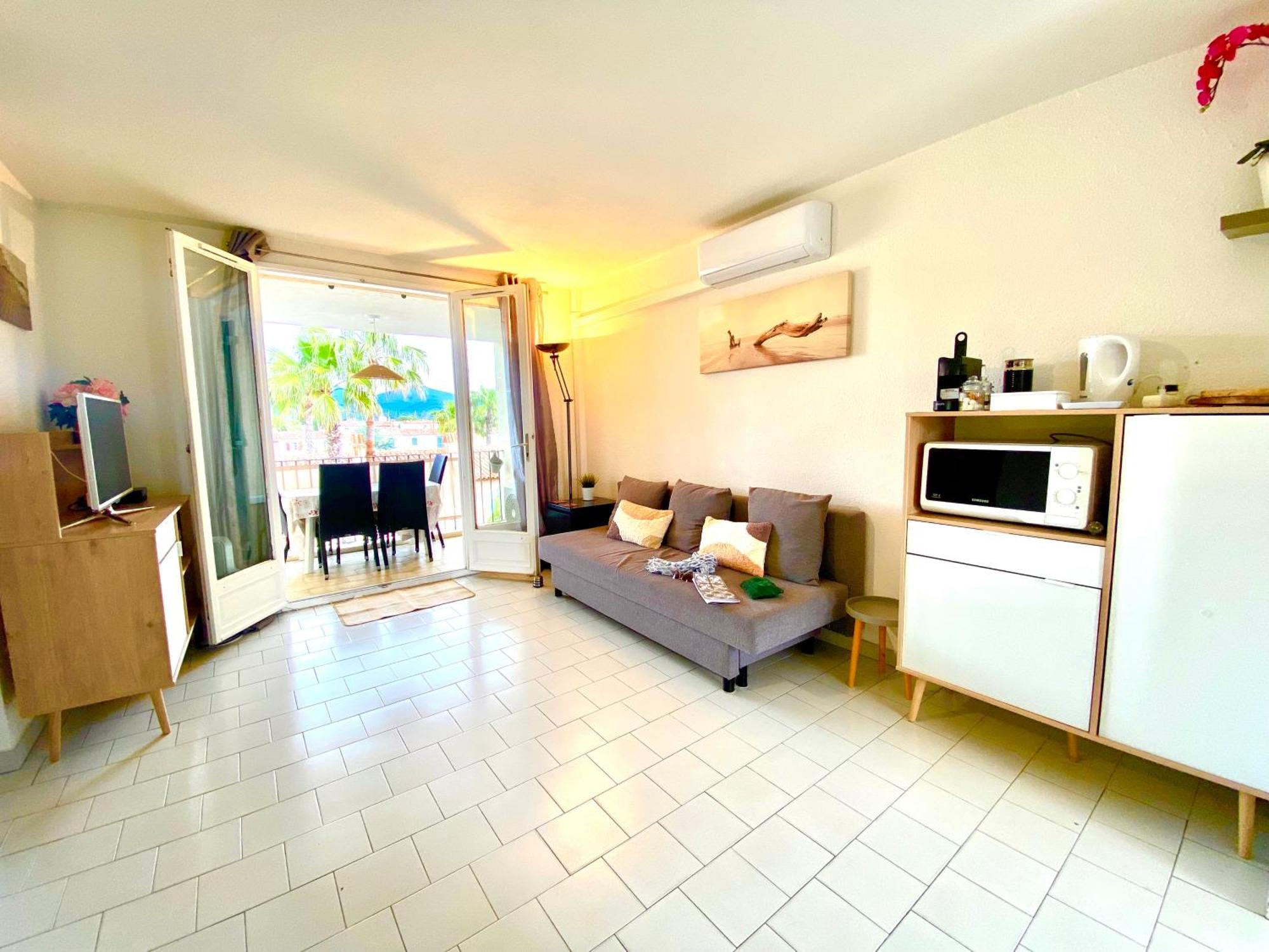 2 Bedrooms, 15 Min Walk To Beach, Ac, Pool & Fiber Internet In A Quiet, Private Gated Domain 5Kms To St Tropez Cogolin Esterno foto